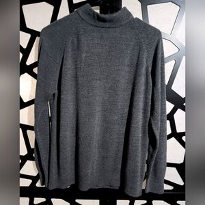 Sarah Bentley - Long-sleeve Knit Sweater - Gray - Sz M